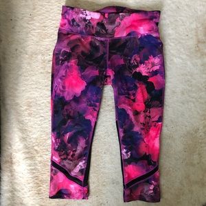 Floral Workout Cropped Leggings